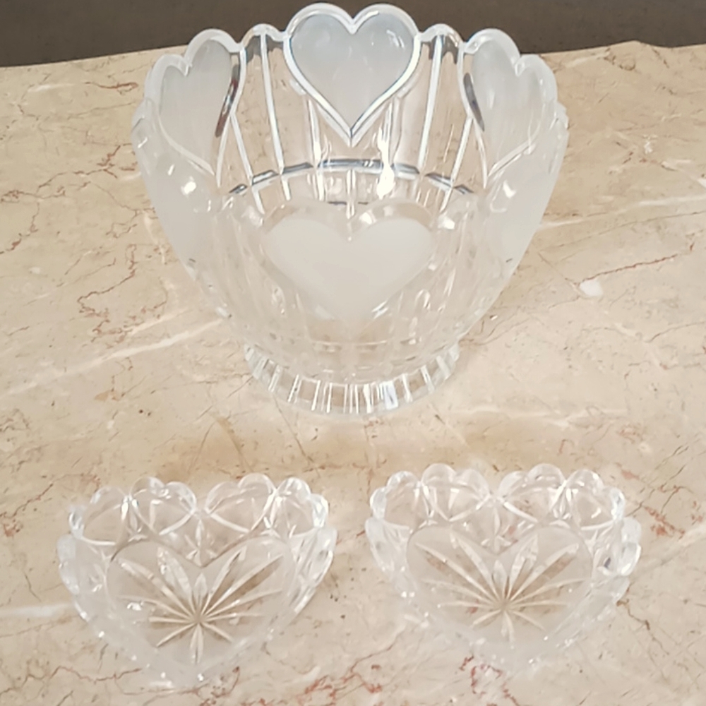 Frosted heart glass bowl and glass heart trinket d